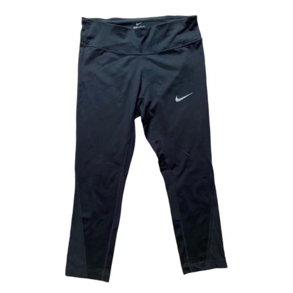 Nike Pants - Nike Dri Fit Cropped Leggings 💕